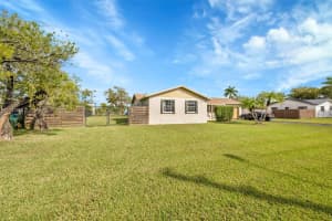 15811 SW 284th St, Homestead, FL 33033, Sold 04/03/25