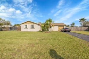 15811 SW 284th St, Homestead, FL 33033, Sold 04/03/25