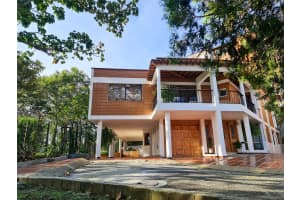 Cra 37a #29-89, Int 0013 ,, FL 00000 - MLS#A11737602