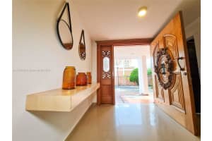 Cra 37a #29-89, Int 0013 ,, FL 00000 - MLS#A11737602