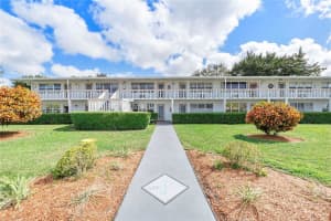143 Oakridge J 143, Deerfield Beach