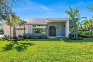 12450 Oak Park Dr, Davie