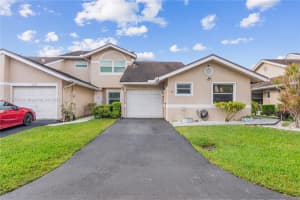1237 W Lakes Dr, Deerfield Beach, FL 33442, Sold 04/04/25