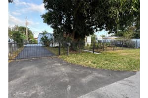 9555 NW 33rd Ave, Miami, FL 33147, Sold 04/07/25