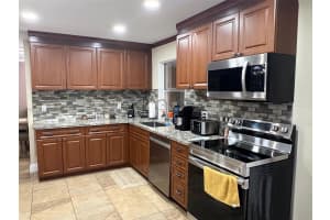 4921 NW 13th Ave, Pompano Beach, FL 33064, Sold 04/21/25