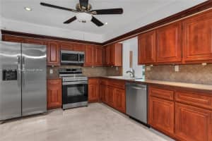 617 NE 2nd Pl, Dania Beach, FL 33004, - MLS#A11737733