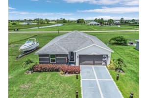 9049 Green Cir La Belle, FL 33935 - MLS#A11737741