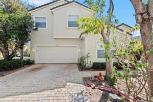 7450 Nw 21st Pl, Pembroke Pines