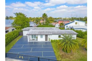 10705 SW 52nd Terrace, Miami, FL 33165, Sold 04/15/25