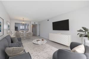 1121 SW 105th Ave, Miami, FL 33174, Sold 04/04/25