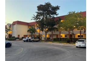 8101 Sunrise Lakes Dr W Apt 309, Sunrise, FL 33322, Sold 10/31/25