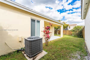 4450 SW 72nd Way, Davie, FL 33314, Sold 04/10/25