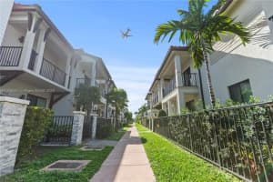 4760 NW 83rd Pkwy, Doral, FL 33166, Sold 09/04/25