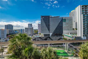 88 Sw 7th St 806, Miami