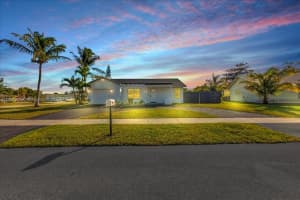 912 Cardinal Pl, Homestead, FL 33035, Sold 04/30/25