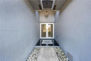 2824 NW 11th St, Fort Lauderdale, FL 33311, Sold 03/14/25