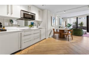 2201 Collins Ave 811 Miami Beach, FL 33139 - MLS#A11738244