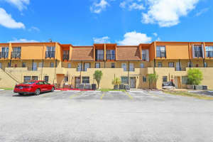 315 Nw 109th Ave 205, Miami