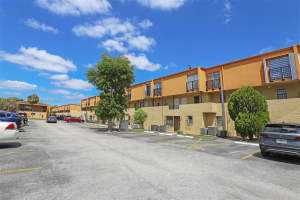 315 Nw 109th Ave 205 Miami, FL 33172 - MLS#A11738249