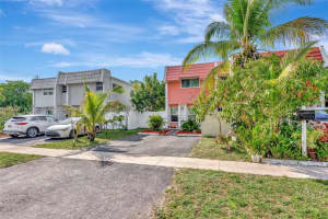 970 SW 80th Ave, North Lauderdale, FL 33068, Sold 04/14/25