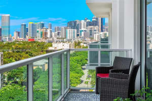 2525 Sw 3rd 906, Miami