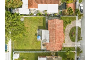 735 W 69th Pl, Hialeah, FL 33014, Sold 05/14/25
