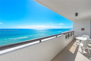 2555 Collins Ave APT 2005, Miami Beach, FL 33140, - MLS#A11738595