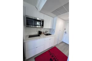 19201 Collins Ave, Sunny Isles Beach, FL 33160, Sold 05/27/25