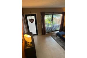 2401 NW 11th St, Miami, FL 33125, Sold 03/31/25