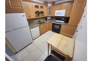 3800 S Ocean Dr APT 325, Hollywood, FL 33019, - MLS#A11738718
