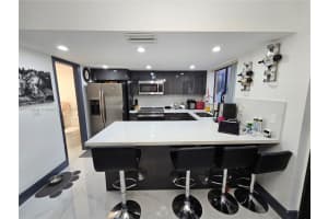 8430 Nw 8th St A7, Miami