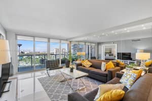 100 Bayview Dr APT 1701, Sunny Isles Beach, FL 33160, Sold 05/16/25