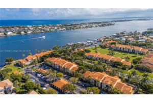 160 Yacht Club Way, Hypoluxo, FL 33462, Sold 04/10/25