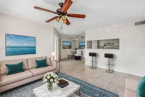160 Yacht Club Way, Hypoluxo, FL 33462, Sold 04/10/25