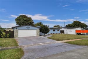 7711 NW 5th St, Pembroke Pines, FL 33024, Sold 06/04/25