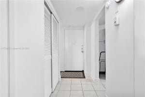 Building B, 19380 Collins Ave, Sunny Isles Beach, FL 33160, Sold 07/17/25