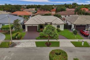 8843 NW 176th St, Hialeah, FL 33018, Sold 04/08/25
