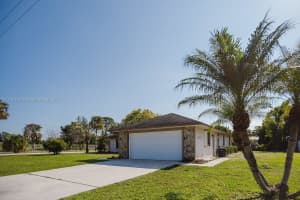5800 Paleo Pines Cir, Fort Pierce, FL 34951, Sold 08/27/25