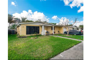 6640 Nw 21st Ct Sunrise, FL 33313 - MLS#A11739177