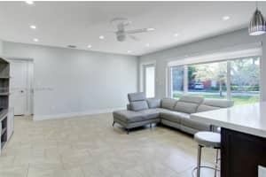 16401 SW 92nd Ave, Palmetto Bay, FL 33157, Sold 07/14/25