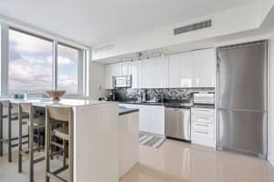 92 NW 3rd St, Miami, FL 33128, Sold 05/22/25