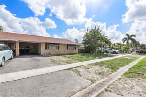 4806 Gladiator Cir, Greenacres, FL 33463, Sold 03/18/25