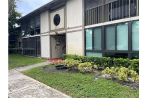771 NE 199th St, Miami, FL 33179, Sold 04/03/25