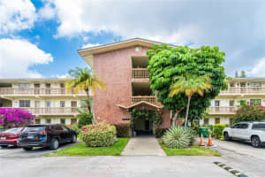 16801 Ne 13th Ave 101, Miami