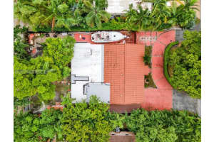 661 Falcon Ave, Miami Springs, FL 33166, Sold 04/18/25