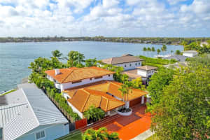 8370 SW 48th St, Miami, FL 33155, Sold 03/24/25