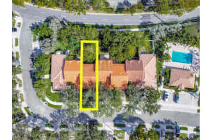 8425 NW 40th Ct, Sunrise, FL 33351, Sold 03/21/25