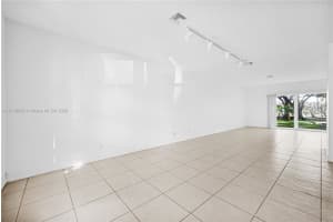 8425 NW 40th Ct, Sunrise, FL 33351, Sold 03/21/25