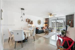 8881 Sunrise Lakes Blvd, Sunrise, FL 33322, Sold 04/16/25
