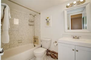 16851 Ne 23rd Ave A319 North Miami Beach, FL 33160 - MLS#A11739731